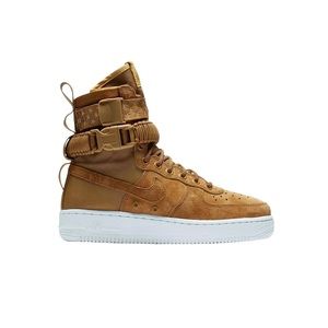 Good conditions like new wore a couple of times .street ware